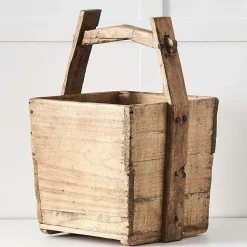 Albany Antique Bucket