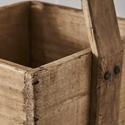 Albany Antique Bucket