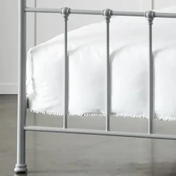 Alexander Queen Bed