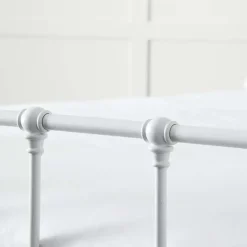 Alexander Queen Bed
