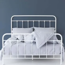 Alexander Queen Bed