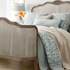 Amber Coverlet 240x260