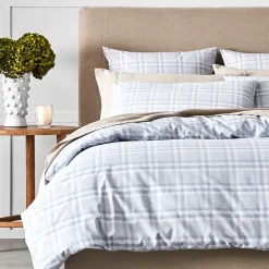 Bison Quilt Cover - Grey & White