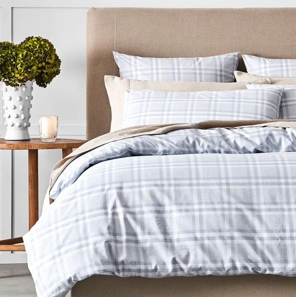 Bison Quilt Cover - Grey & White