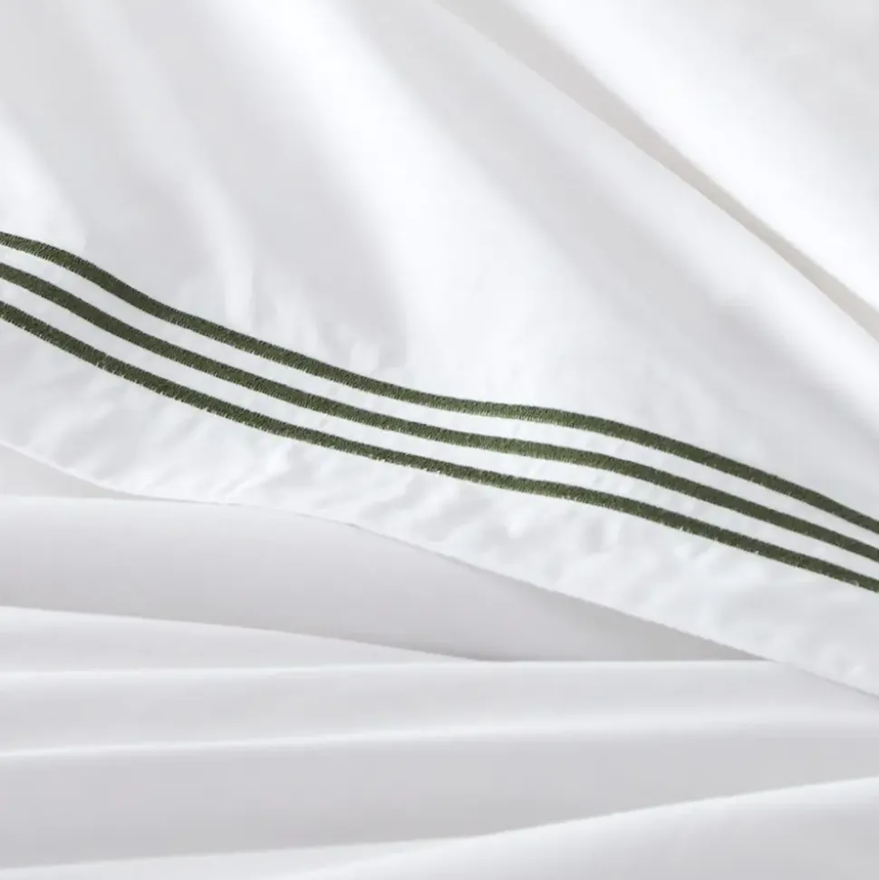 Chateau Quilt Cover - White & Forest