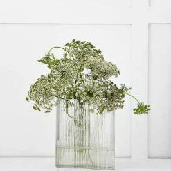 Christa Vase S