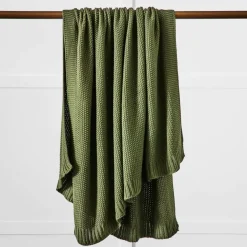 Constance Throw