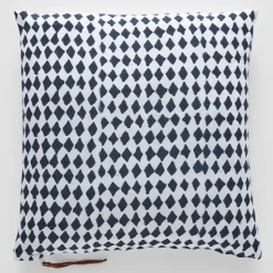 Diamond Cushion 50x50
