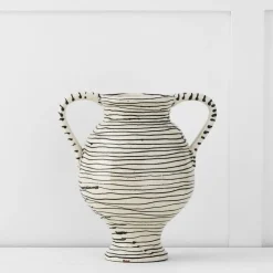 Esme Urn