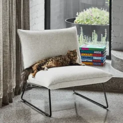 Jonas Armchair