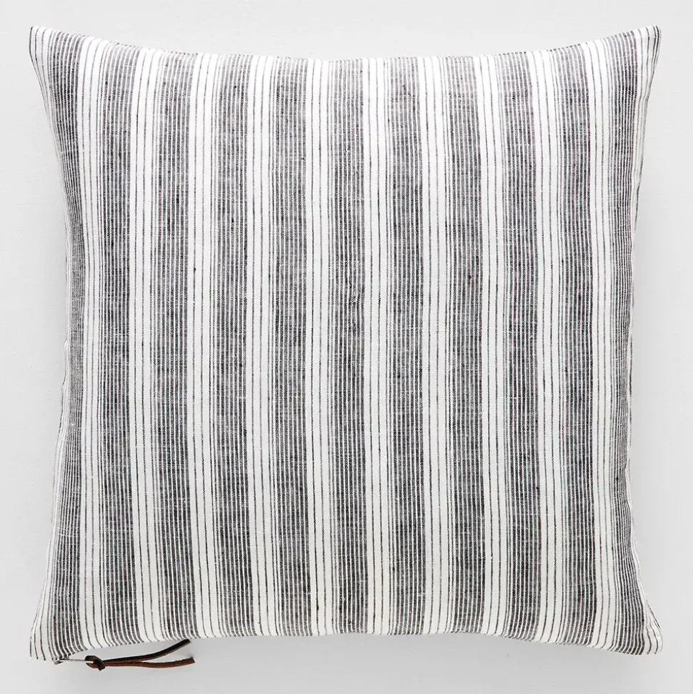 Lima Cushion 50x50