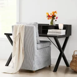 Lucia Desk
