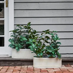 Montag Planter L