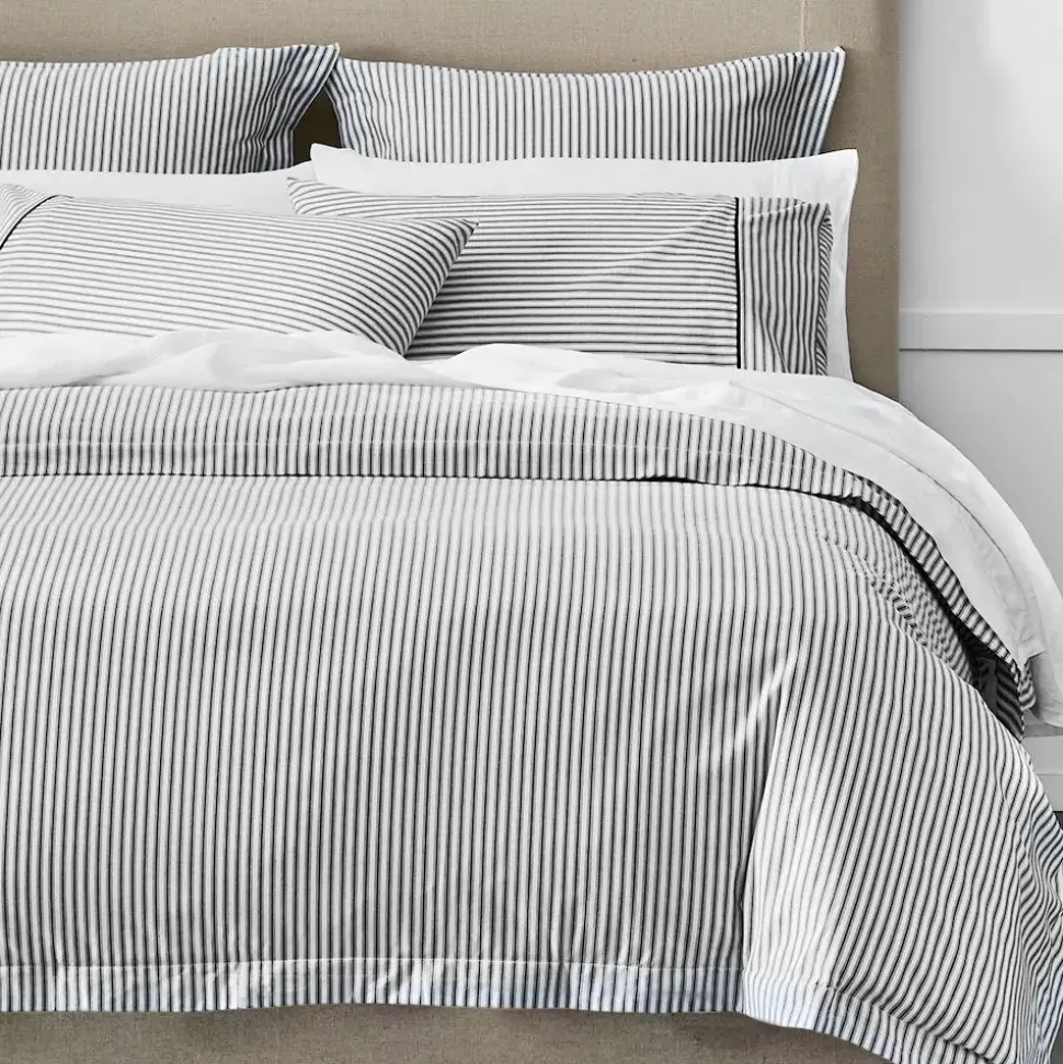 Parish Fitted Sheet - Black & white