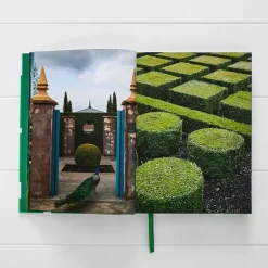 Paul Bangay A Life in Garden Design