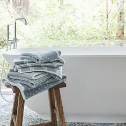 Phoebe Bath Towel