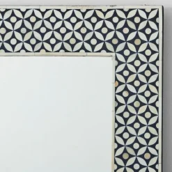 Richardson Mirror