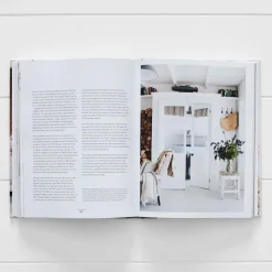 The Romantic Minimalist