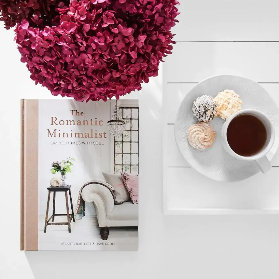 The Romantic Minimalist